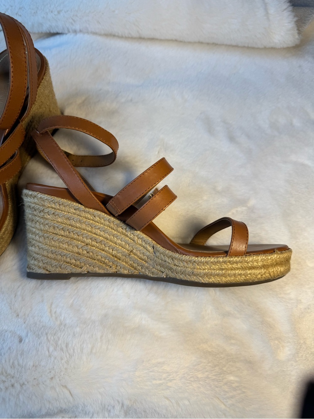 Vionic Sabina Tan Leather Strappy Espadrille Wedge Sandals Size 8 - Picture 2 of 7